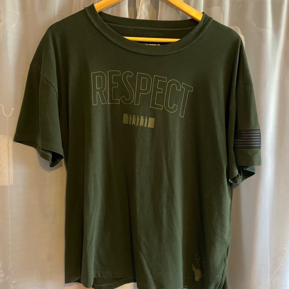 ‘The rock’ collection under armour T shirt